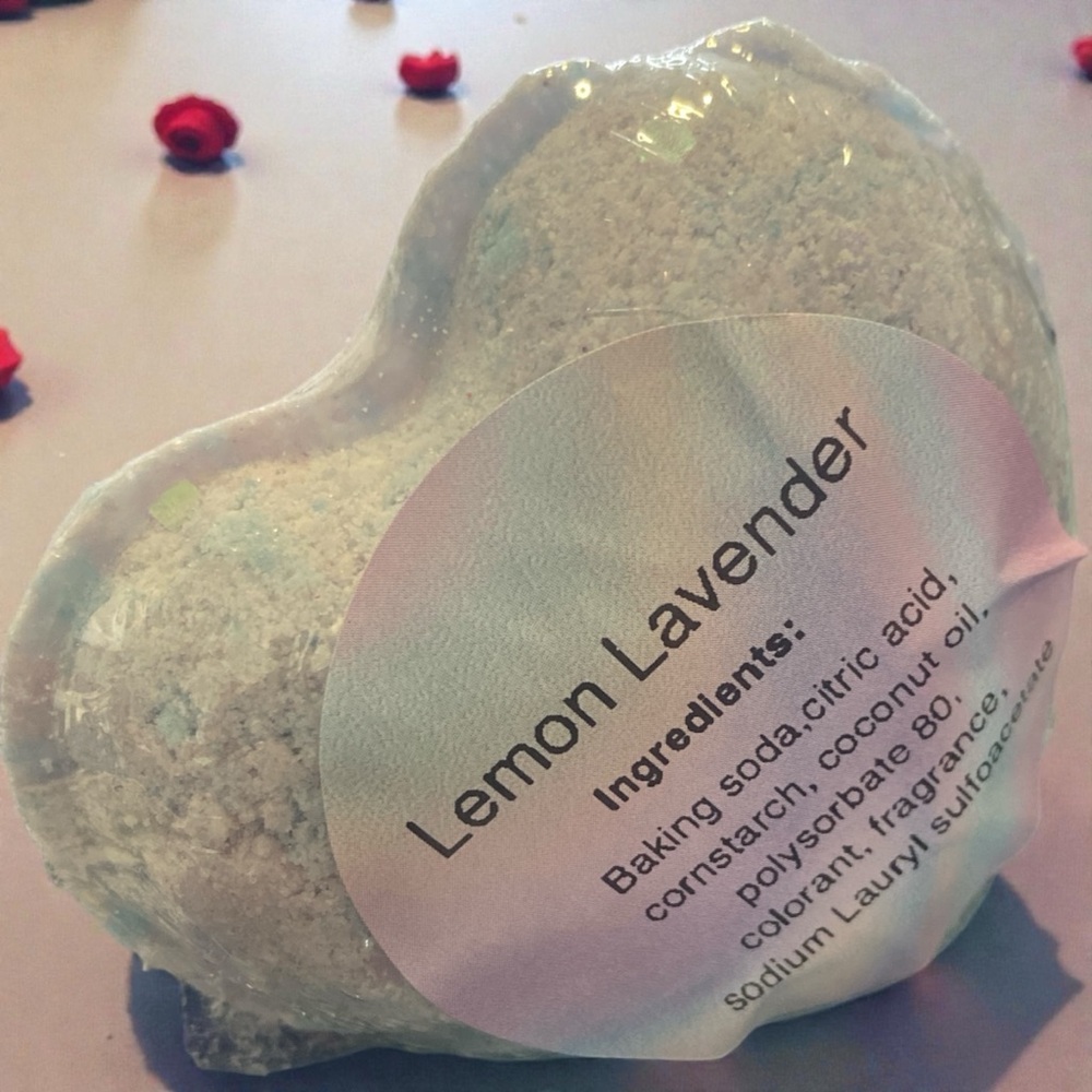 Hand Crafted Heart-Shaped Bath Bomb - Picture 4 of 7